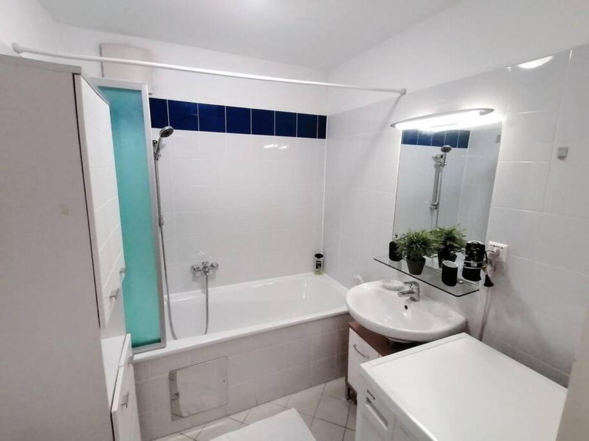 Nd Exquisites Wundervolles Ruhiges Terrassenapartment Mit Garage Wien Exterior foto