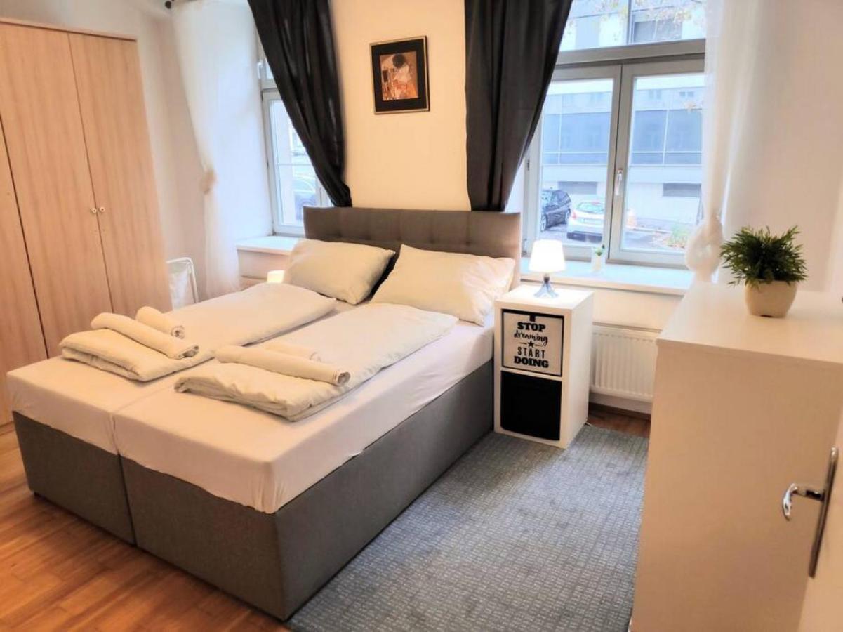Nd Exquisites Wundervolles Ruhiges Terrassenapartment Mit Garage Wien Exterior foto