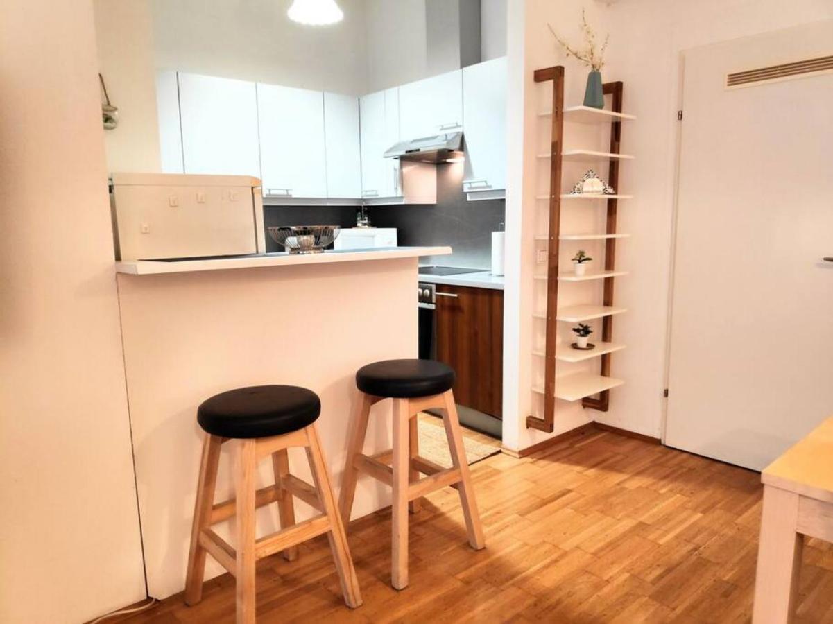 Nd Exquisites Wundervolles Ruhiges Terrassenapartment Mit Garage Wien Exterior foto