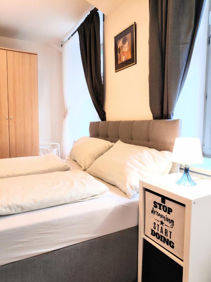 Nd Exquisites Wundervolles Ruhiges Terrassenapartment Mit Garage Wien Exterior foto